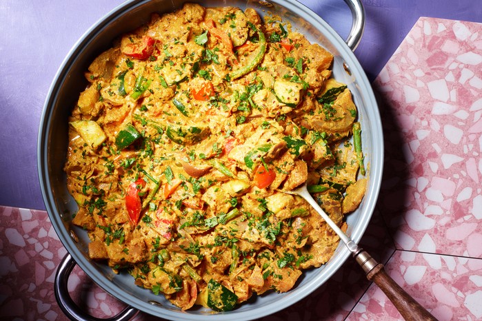 Large pot of summer veg curry