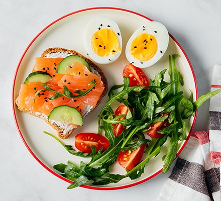Smoked salmon on toast with boiled egg and veg