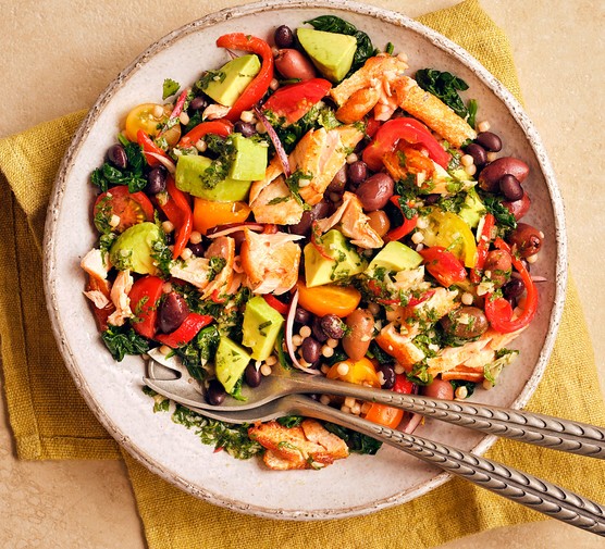 Summer salad with pan fried salmon