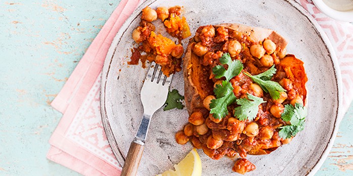 Vegan chickpea curry jacket potatoes